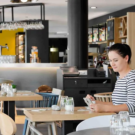 Hotel Campanile Roissy - Aeroport Cdg - Amelot