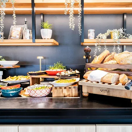 Campanile Roissy - Aéroport Cdg - Amelot 3*