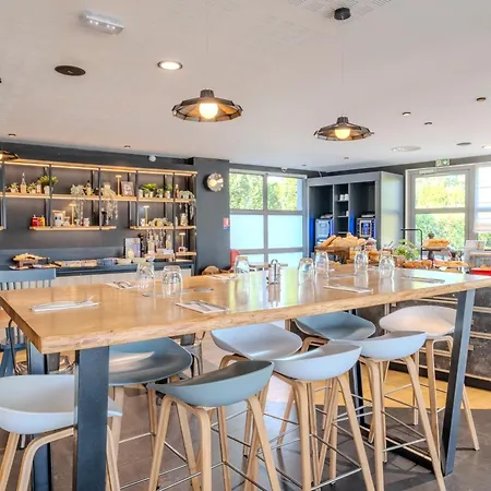 Hotel Campanile Roissy - Aeroport Cdg - Amelot 3*