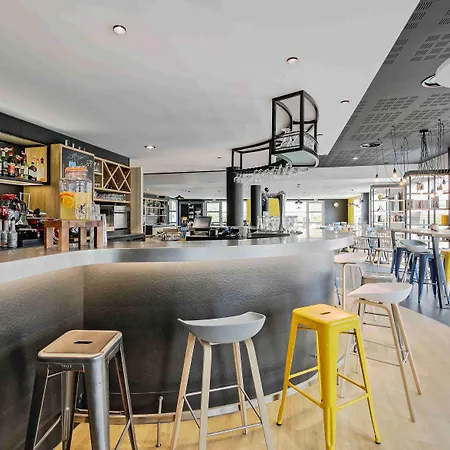 Campanile Roissy - Aeroport Cdg - Amelot Hotel 3*