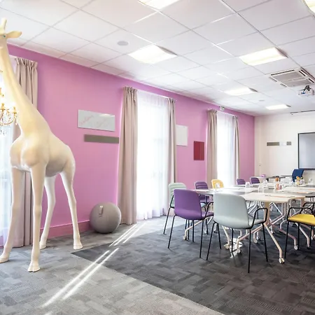 Hotel Campanile Roissy - Aeroport Cdg - Amelot 3*