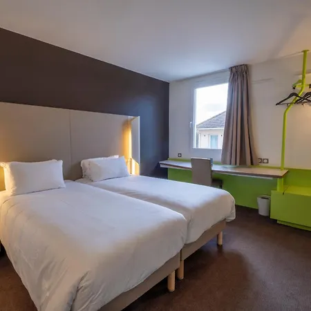 Hotel Campanile Roissy - Aeroport Cdg - Amelot 3*