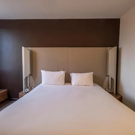 Campanile Roissy - Aeroport Cdg - Amelot 3*