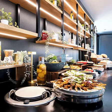 Campanile Roissy - Aeroport Cdg - Amelot Hotel 3*